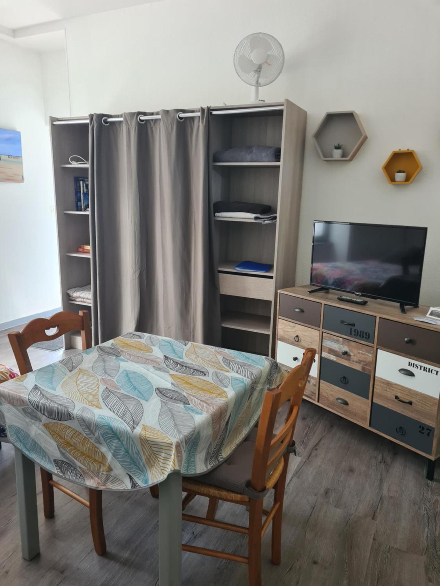 Chanoine Boursier Dol-de-Bretagne Quarto foto